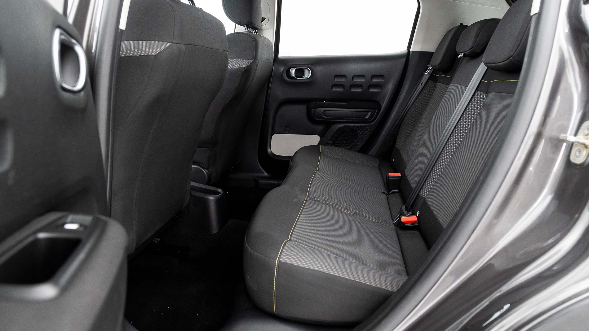 citroen c3 origin max 1.2 PURETECH 83 2024 gris platino / negro 15