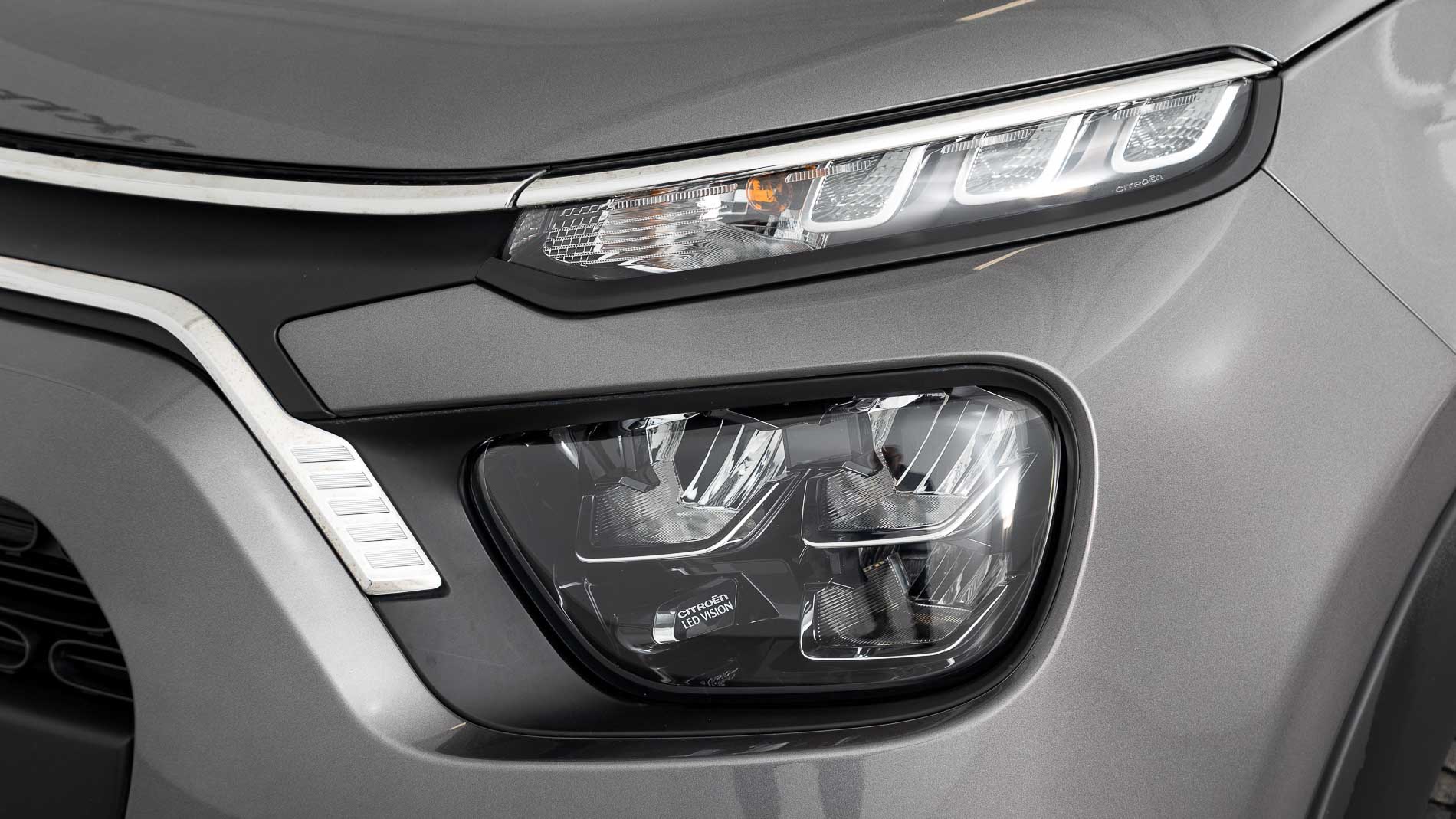 citroen c3 origin max 1.2 PURETECH 83 2024 gris platino / negro 33