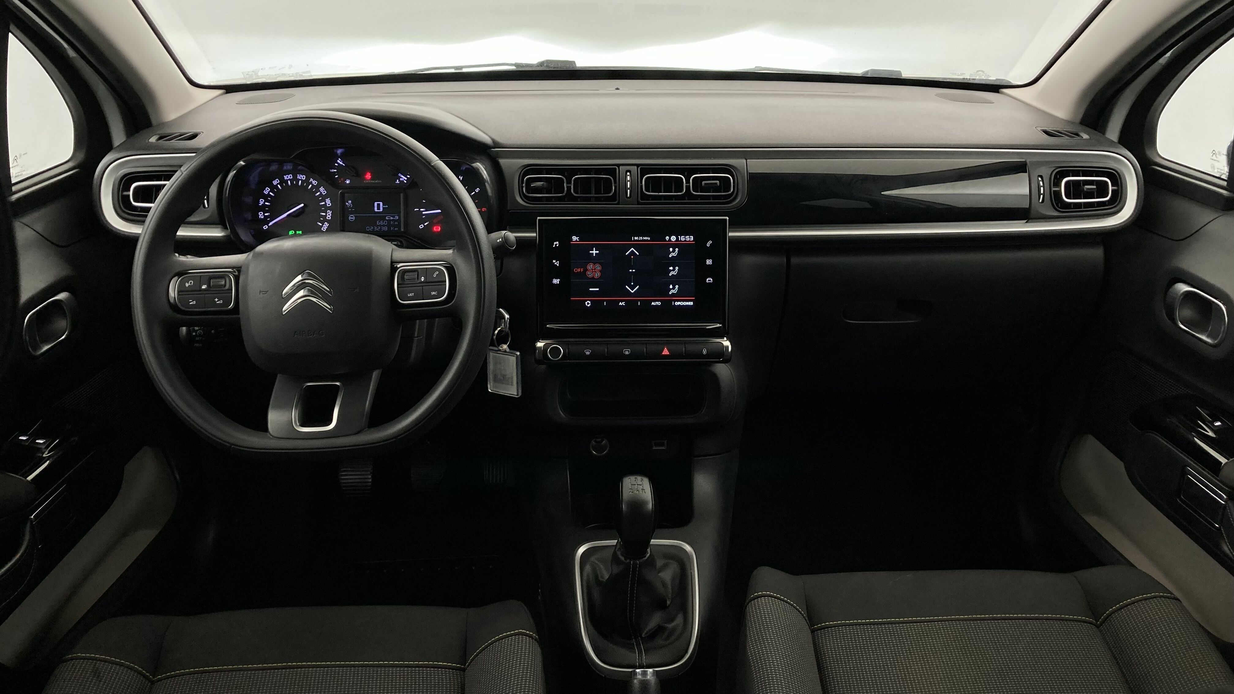 citroen c3 origin max 1.2 PURETECH 83 2024 blanco banquise / negro 25