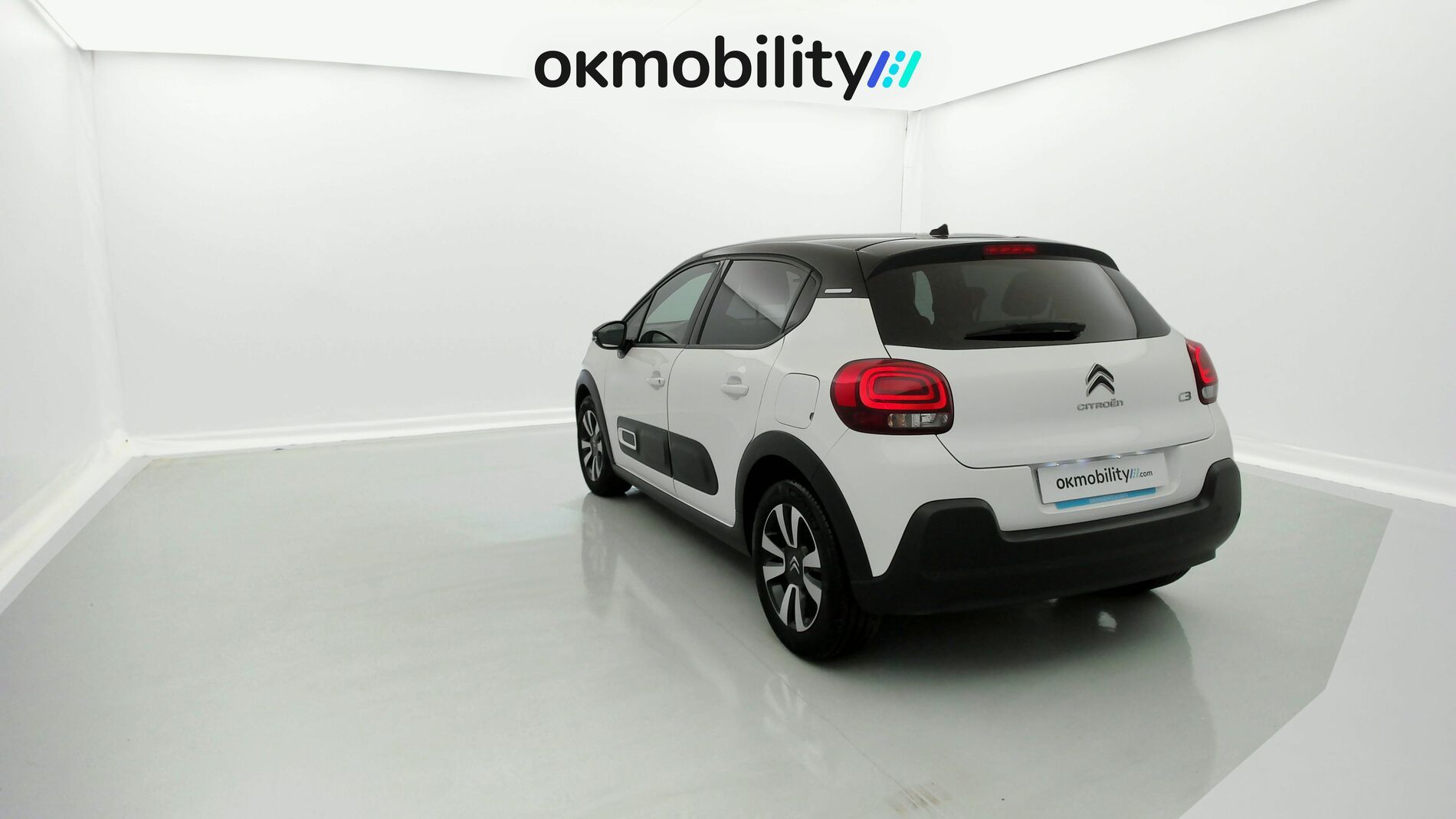 citroen c3 origin max 1.2 PURETECH 83 2024 blanco banquise / negro 5