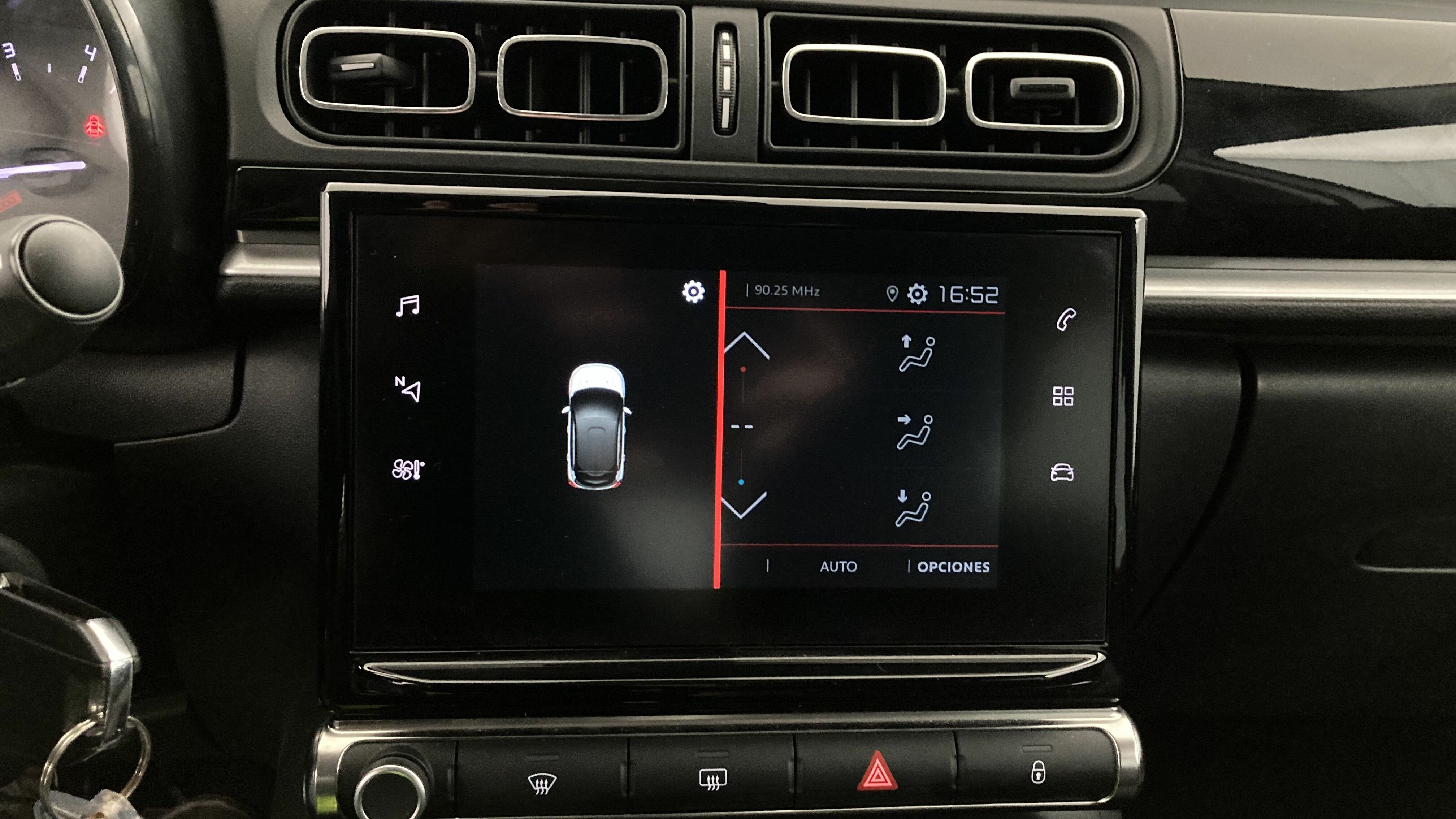 citroen c3 origin max 1.2 PURETECH 83 2024 blanco banquise / negro 27