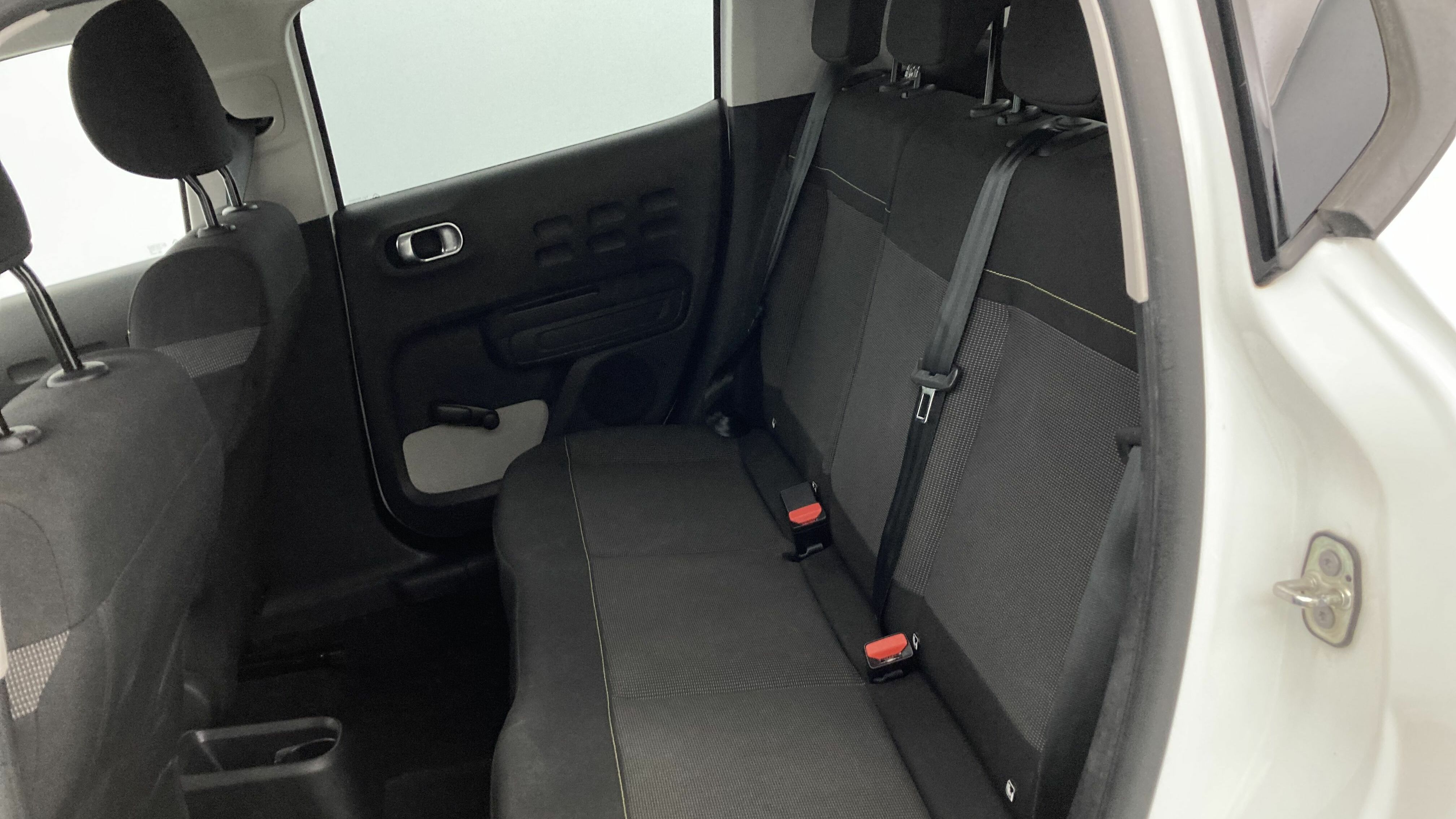 citroen c3 origin max 1.2 PURETECH 83 2024 blanco banquise / negro 28