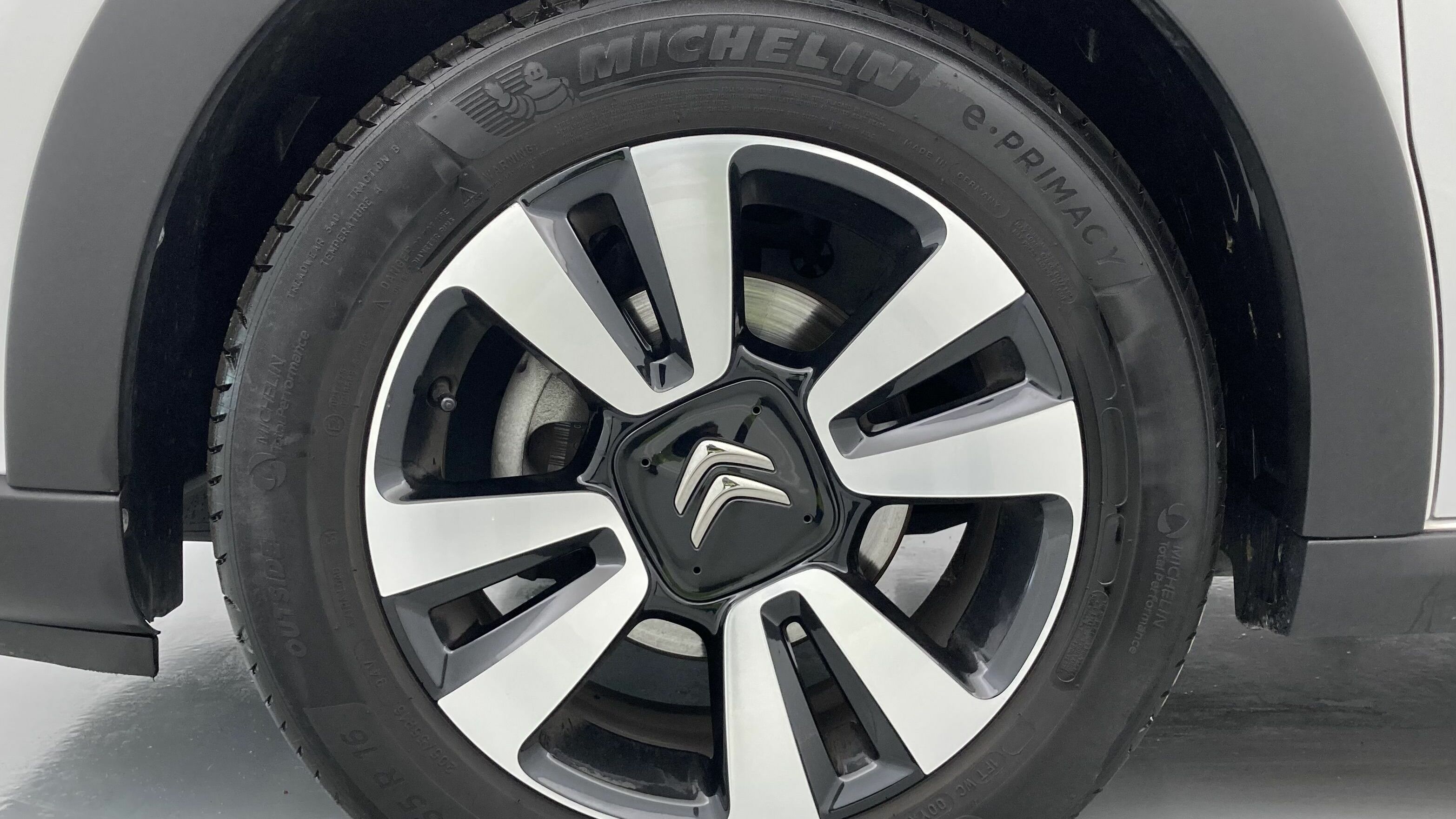 citroen c3 origin max 1.2 PURETECH 83 2024 blanco banquise / negro 19