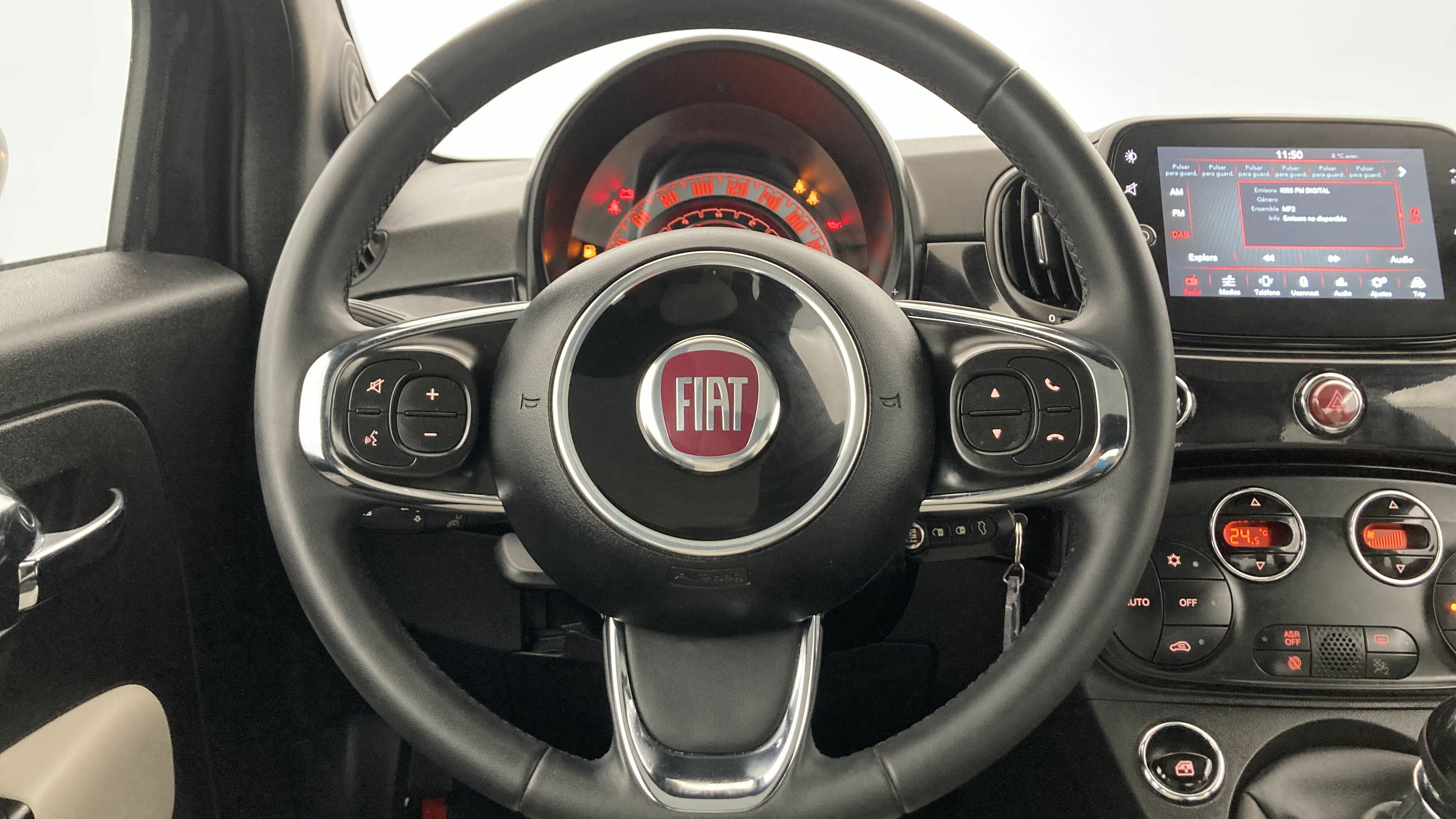 fiat 500 dolcevita 1.0 HYBRID 70 MHEV 2023 negro vesuvio 20