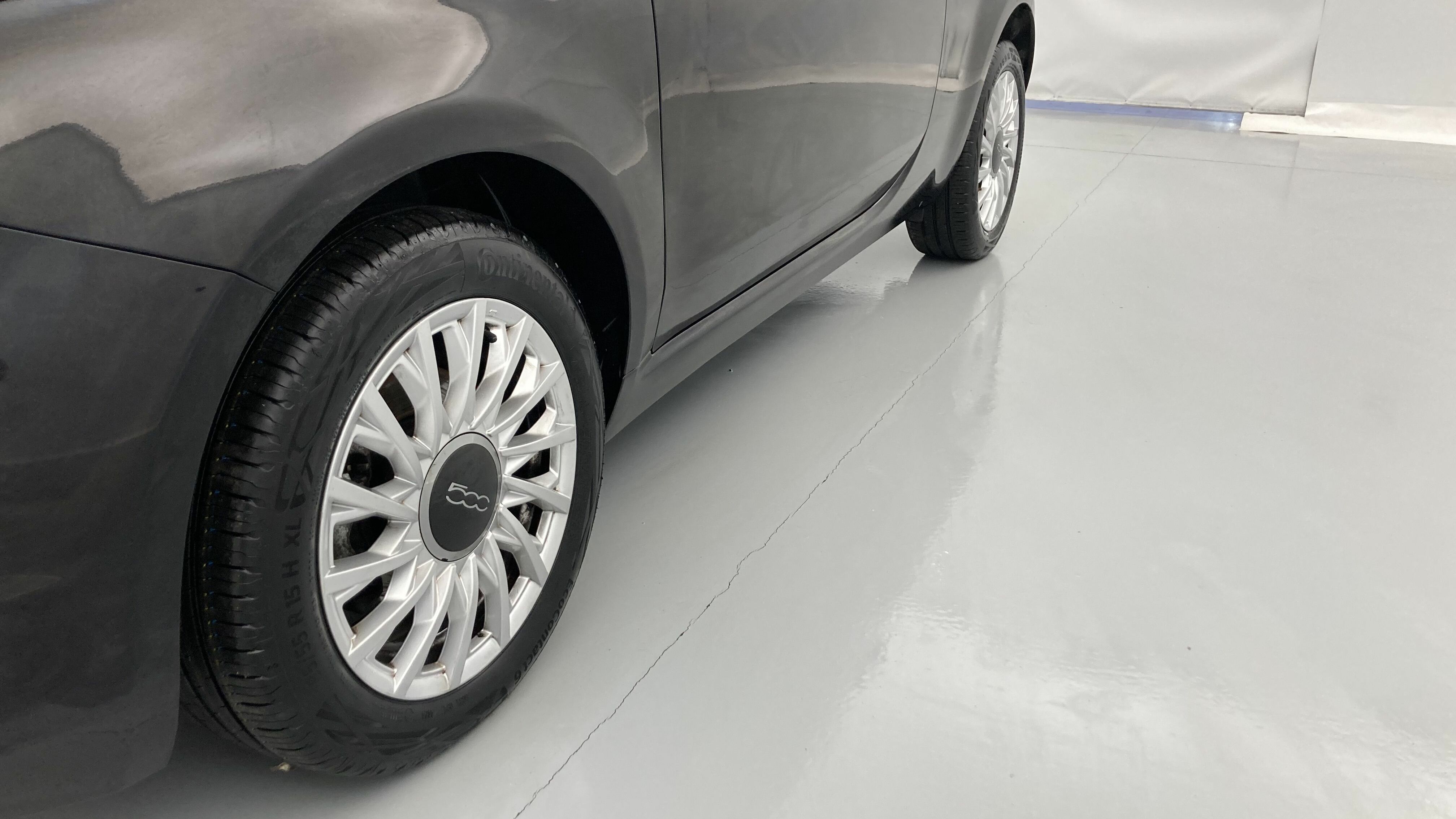 fiat 500 dolcevita 1.0 HYBRID 70 MHEV 2023 negro vesuvio 12