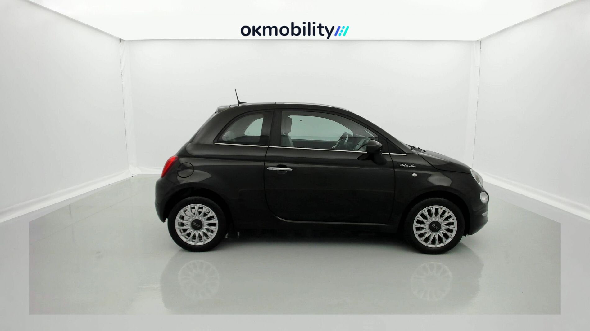 fiat 500 dolcevita 1.0 HYBRID 70 MHEV 2023 negro vesuvio 11
