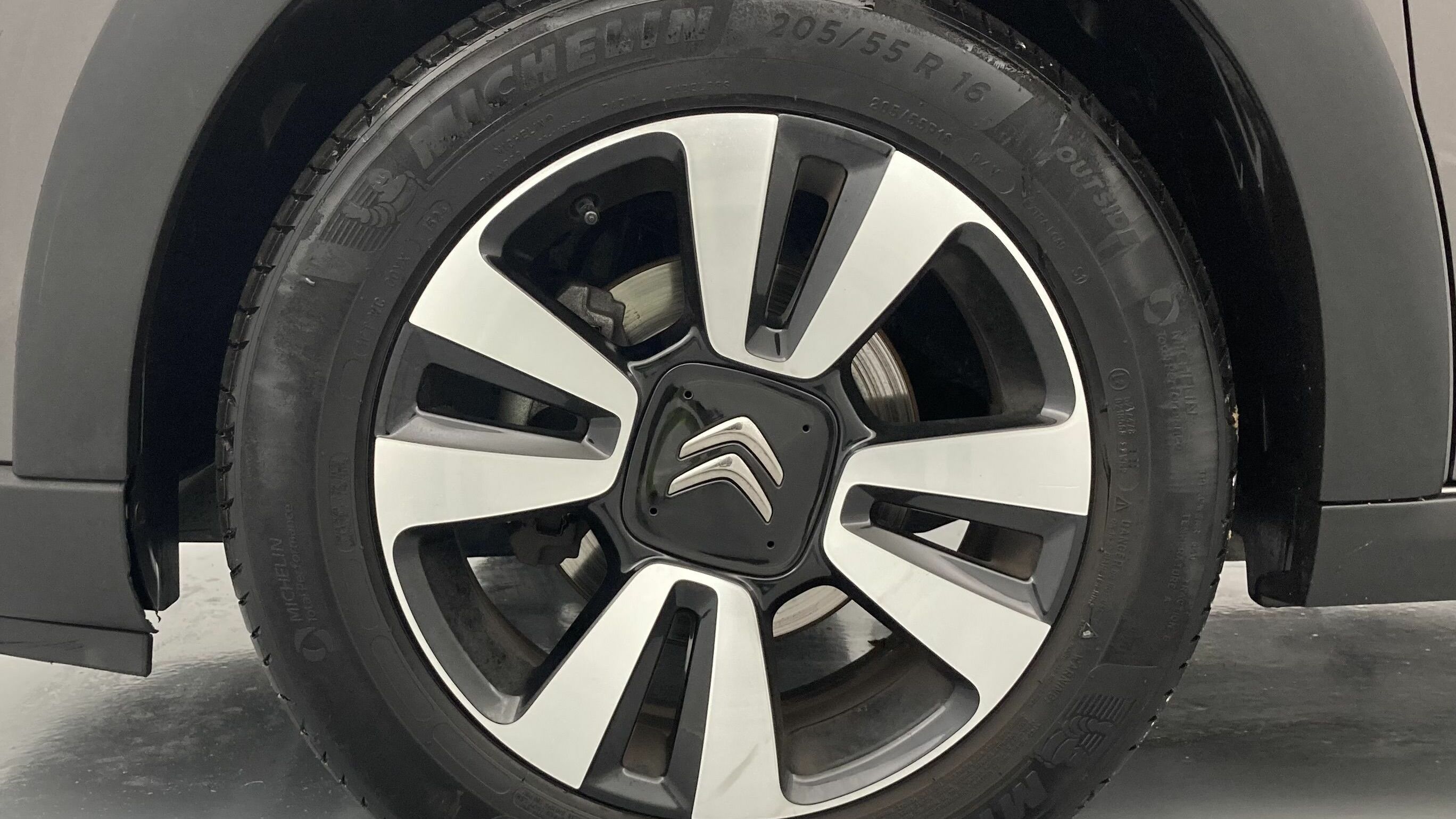 citroen c3 origin max 1.2 PURETECH 83 2024 gris platino 15