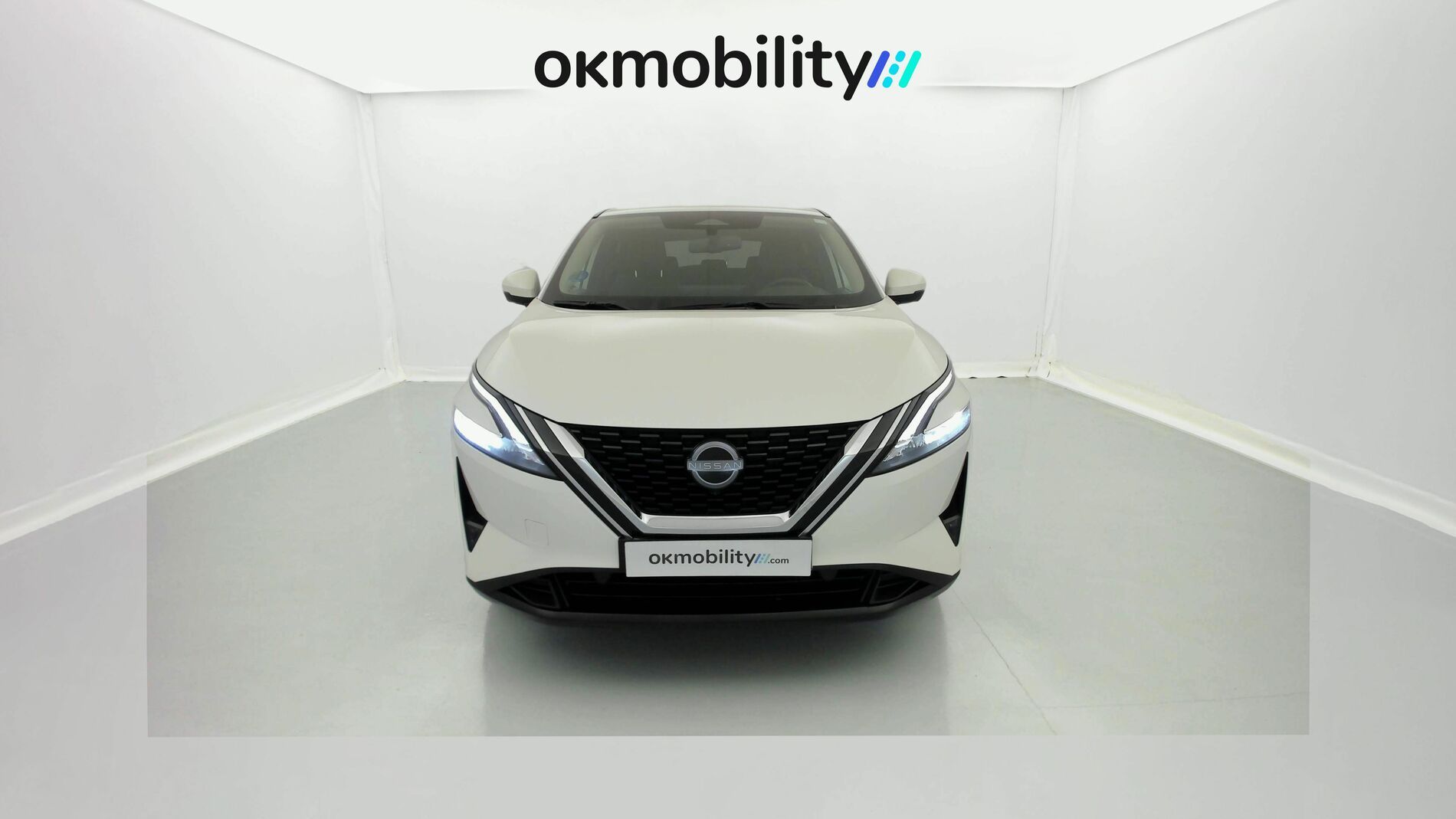 nissan qashqai n-connecta 1.3 DIG-T MHEV 158 XTRONIC 2024 blanco perlado 3