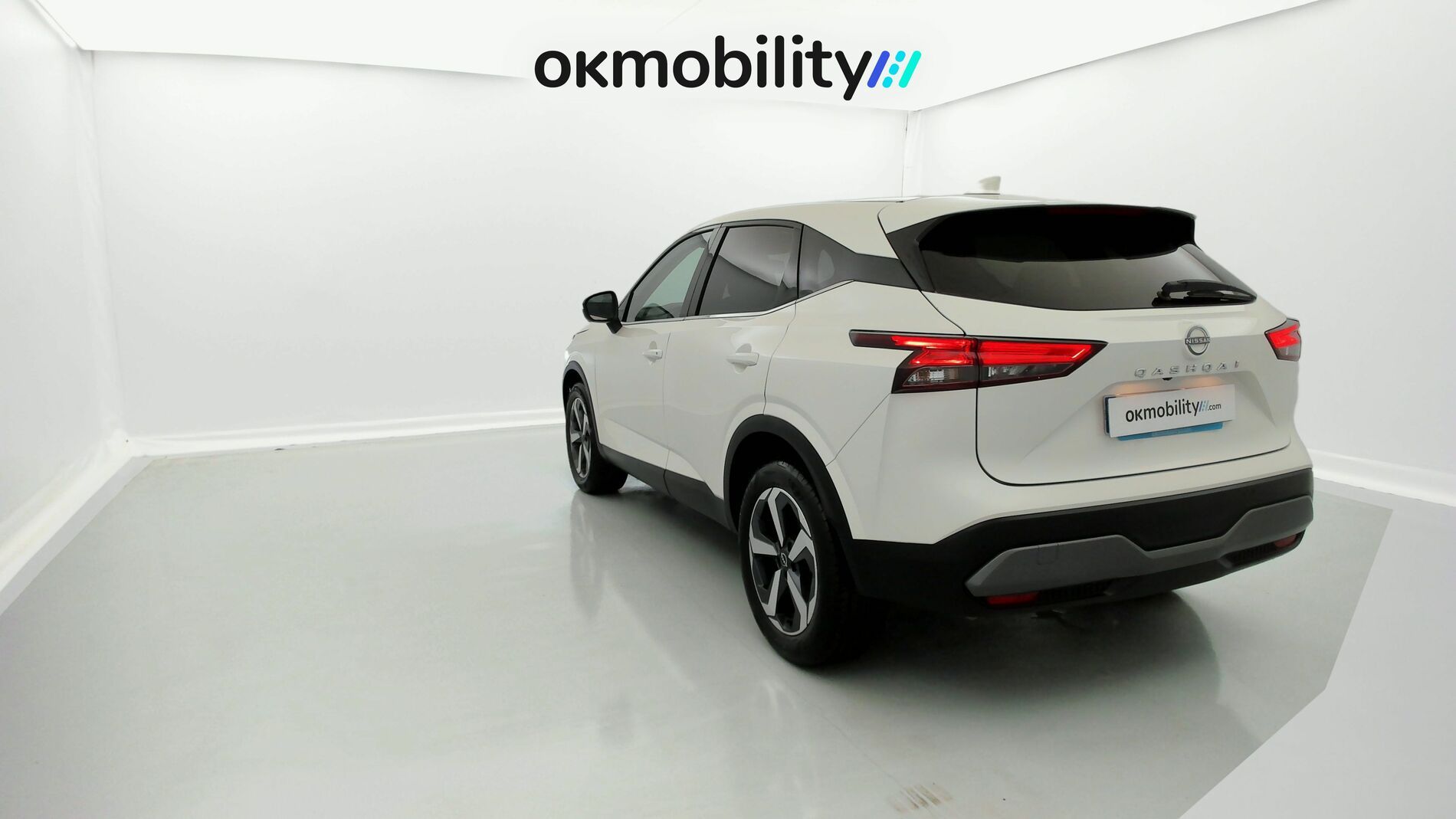 nissan qashqai n-connecta 1.3 DIG-T MHEV 158 XTRONIC 2024 blanco perlado 10