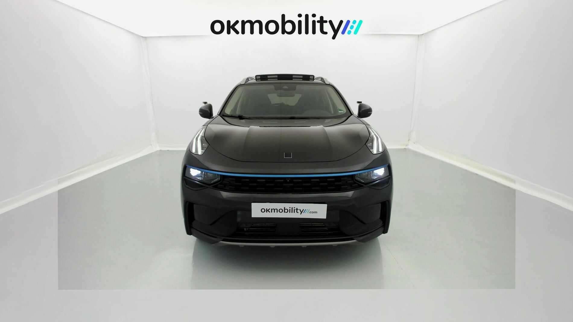 lynk&co 1 nv 1.5 PHEV 261 2022 black 13