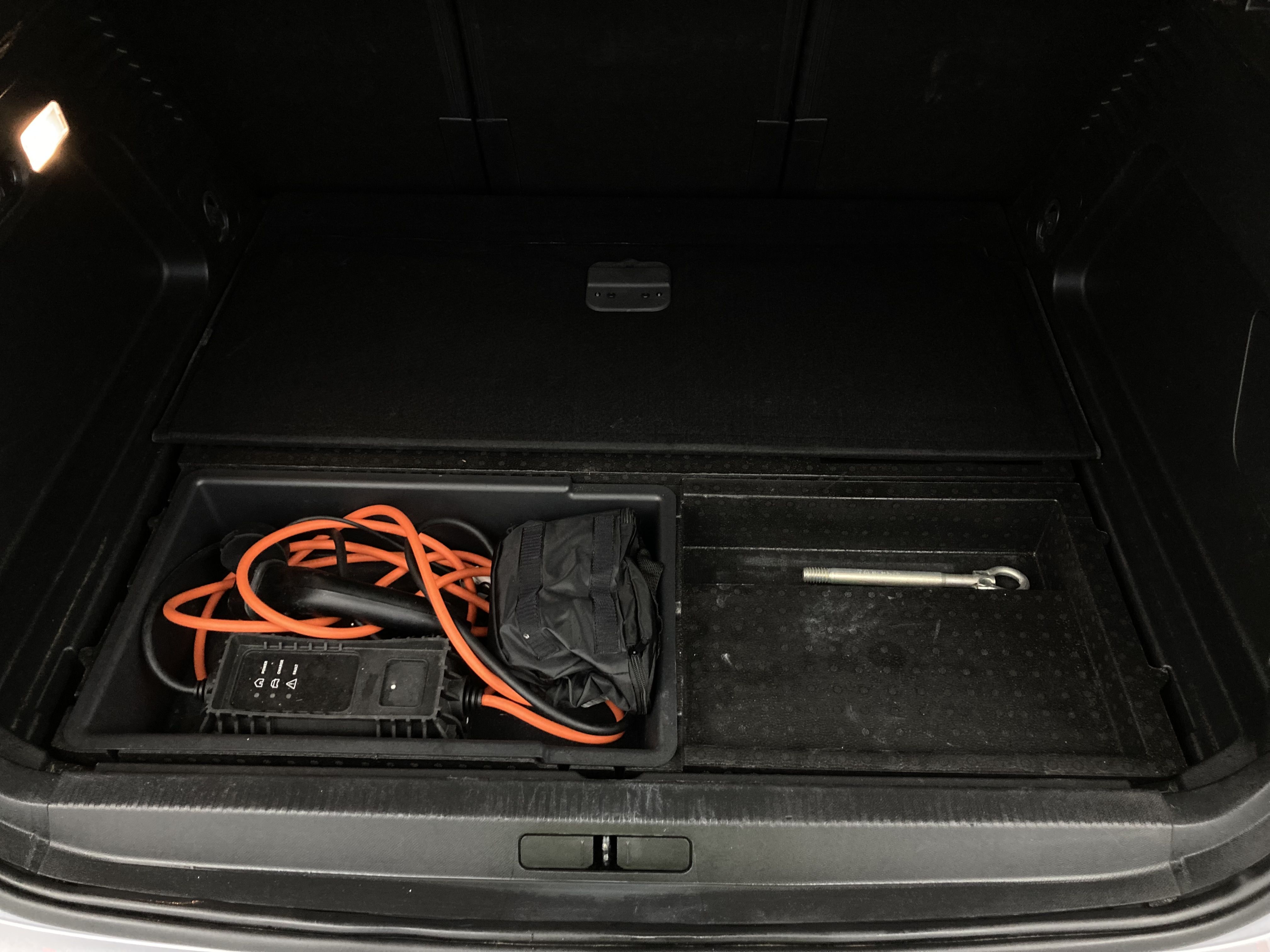 citroen c5 aircross shine 1.6 PURETECH HYBRID 225 E-EAT 2022 gris acier / negro 23