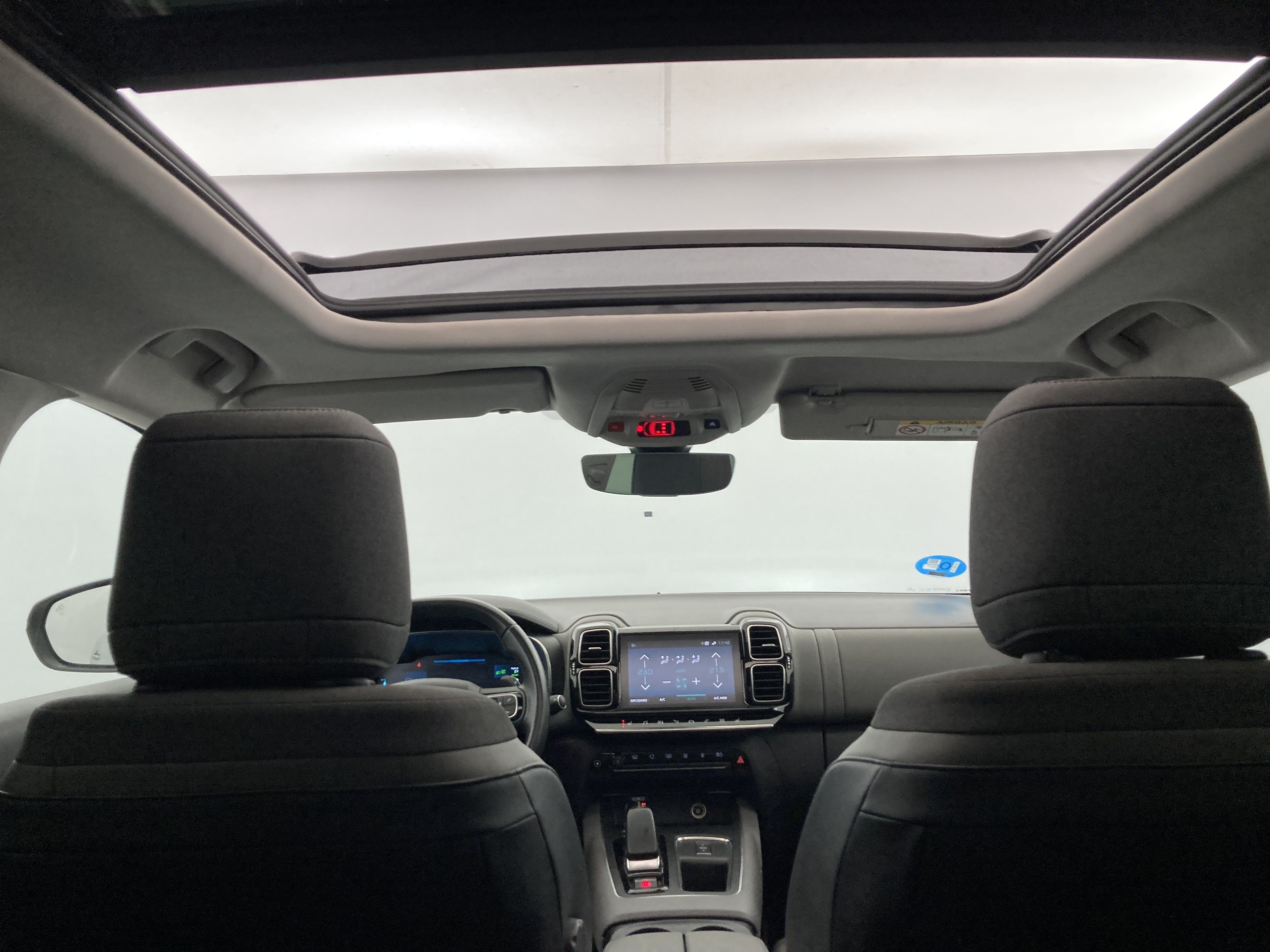 citroen c5 aircross shine 1.6 PURETECH HYBRID 225 E-EAT 2022 gris acier / negro 32