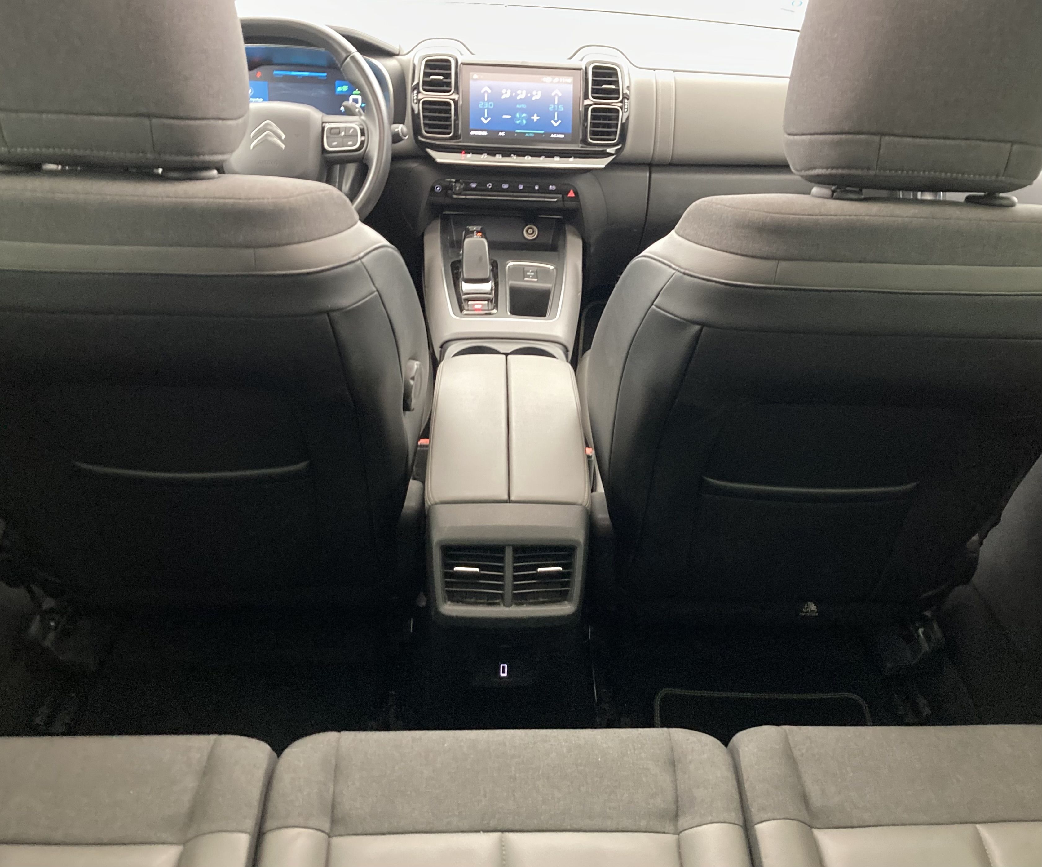 citroen c5 aircross shine 1.6 PURETECH HYBRID 225 E-EAT 2022 gris acier / negro 27