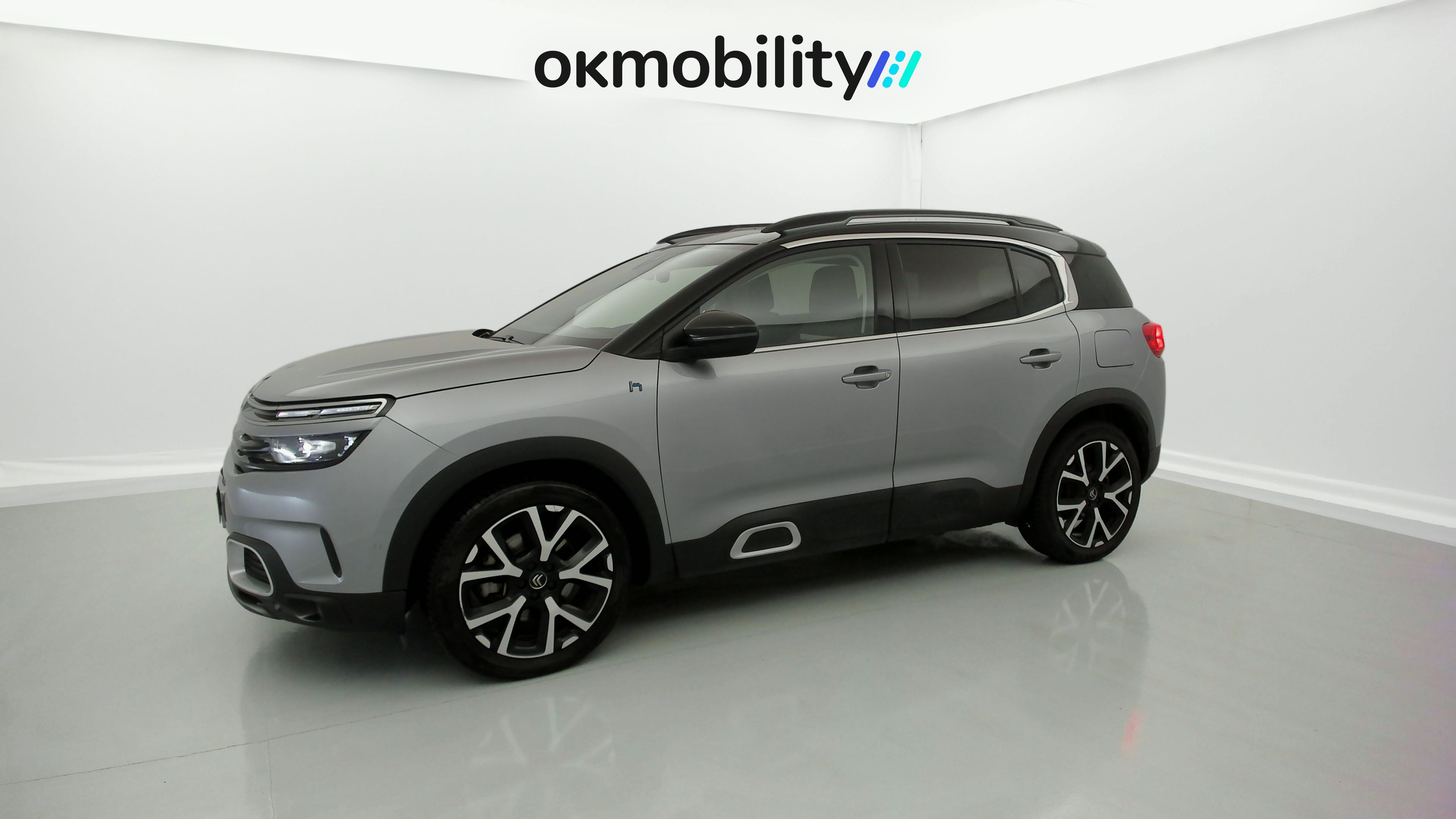citroen c5 aircross shine 1.6 PURETECH HYBRID 225 E-EAT 2022 gris acier / negro 10
