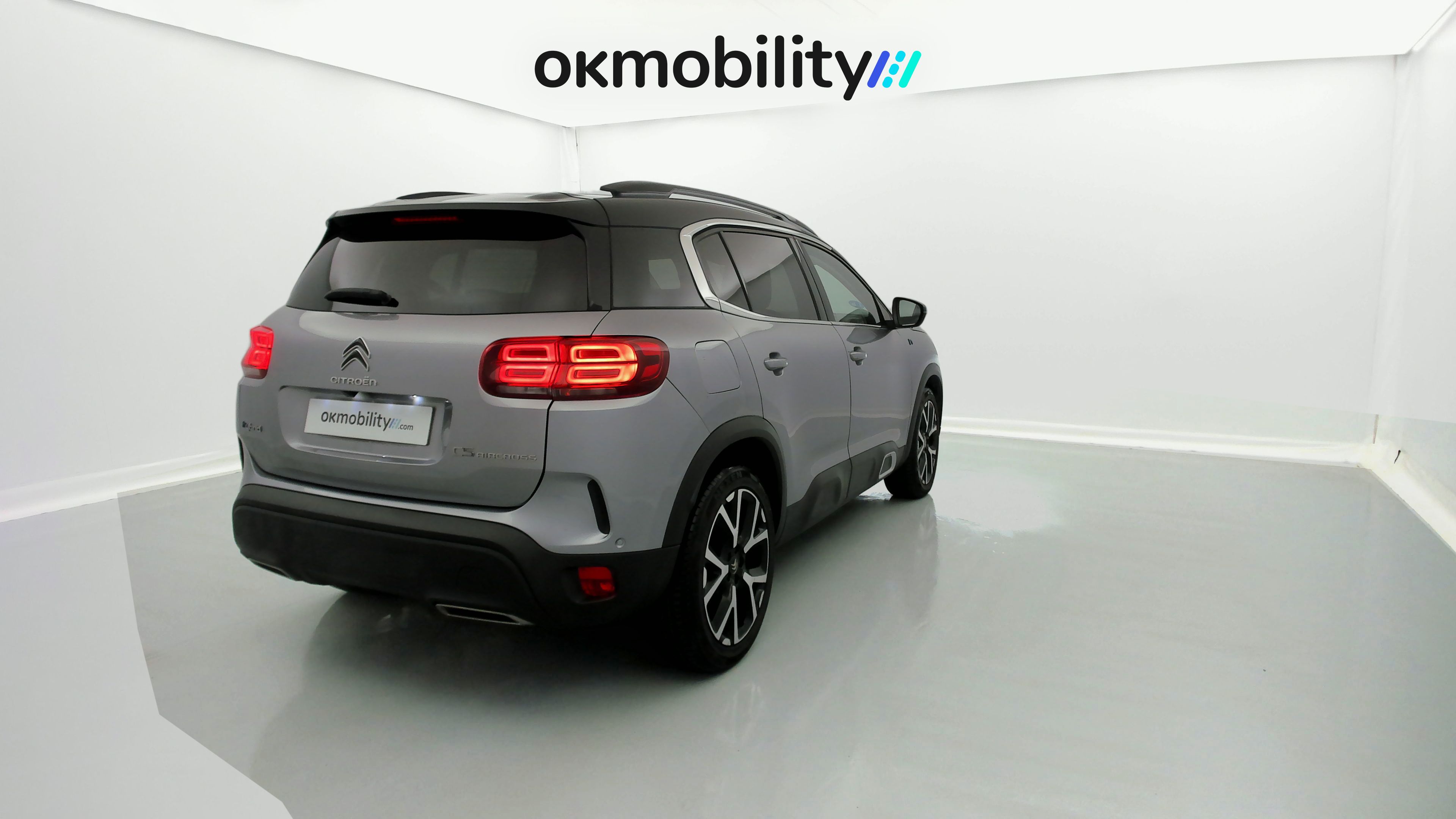 citroen c5 aircross shine 1.6 PURETECH HYBRID 225 E-EAT 2022 gris acier / negro 4