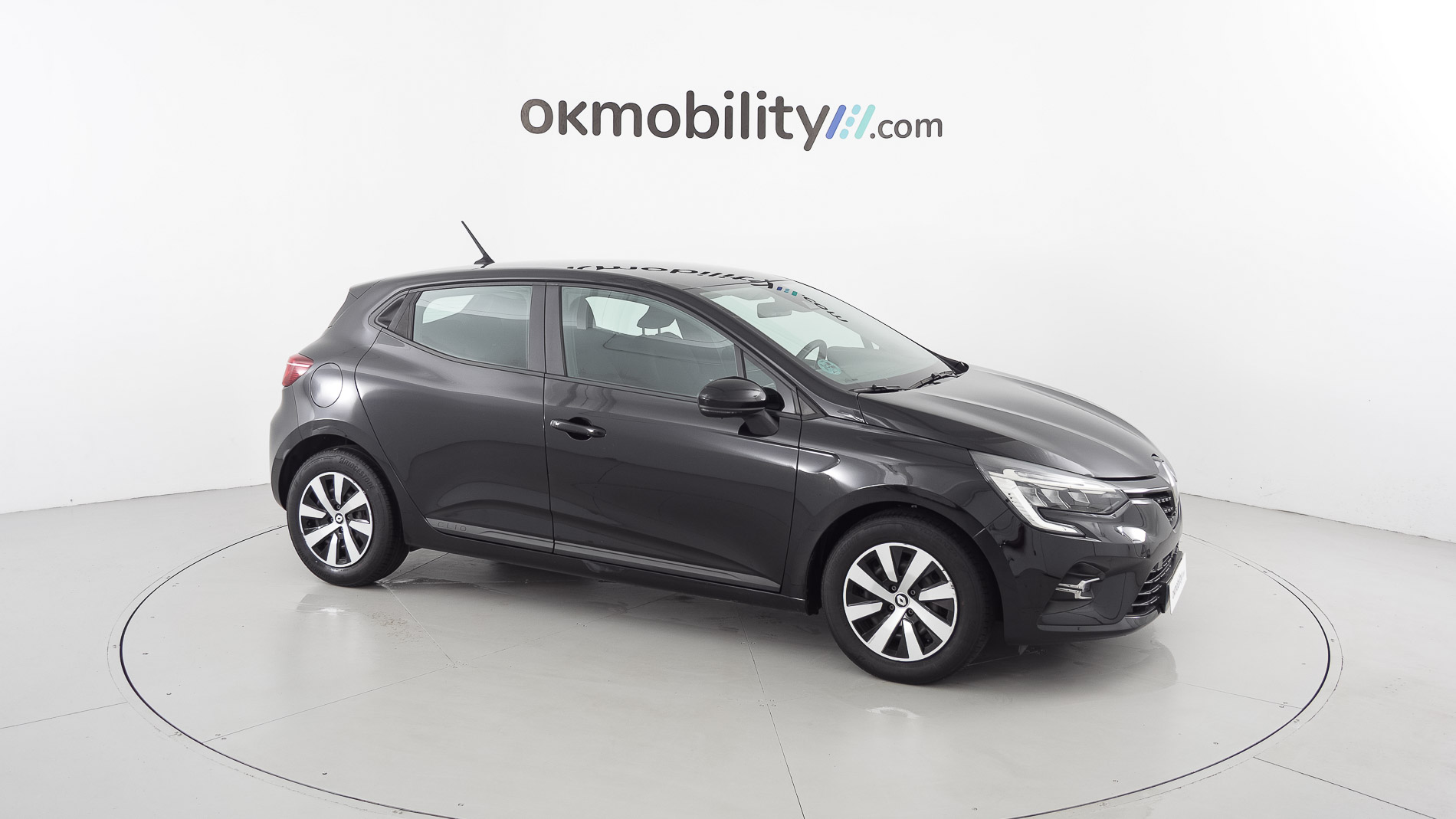 renault clio equilibre 1.0 TCE 90 2023 negro brillante 12