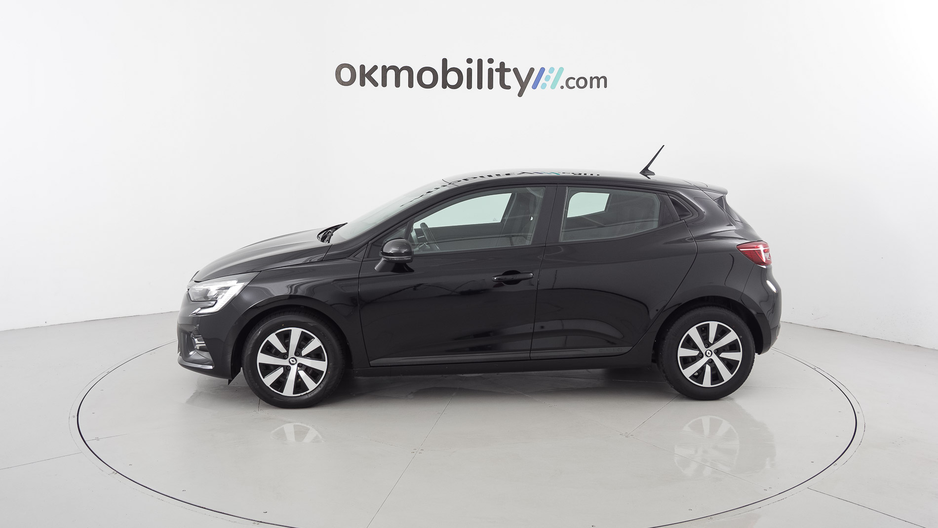 renault clio equilibre 1.0 TCE 90 2023 negro brillante 4