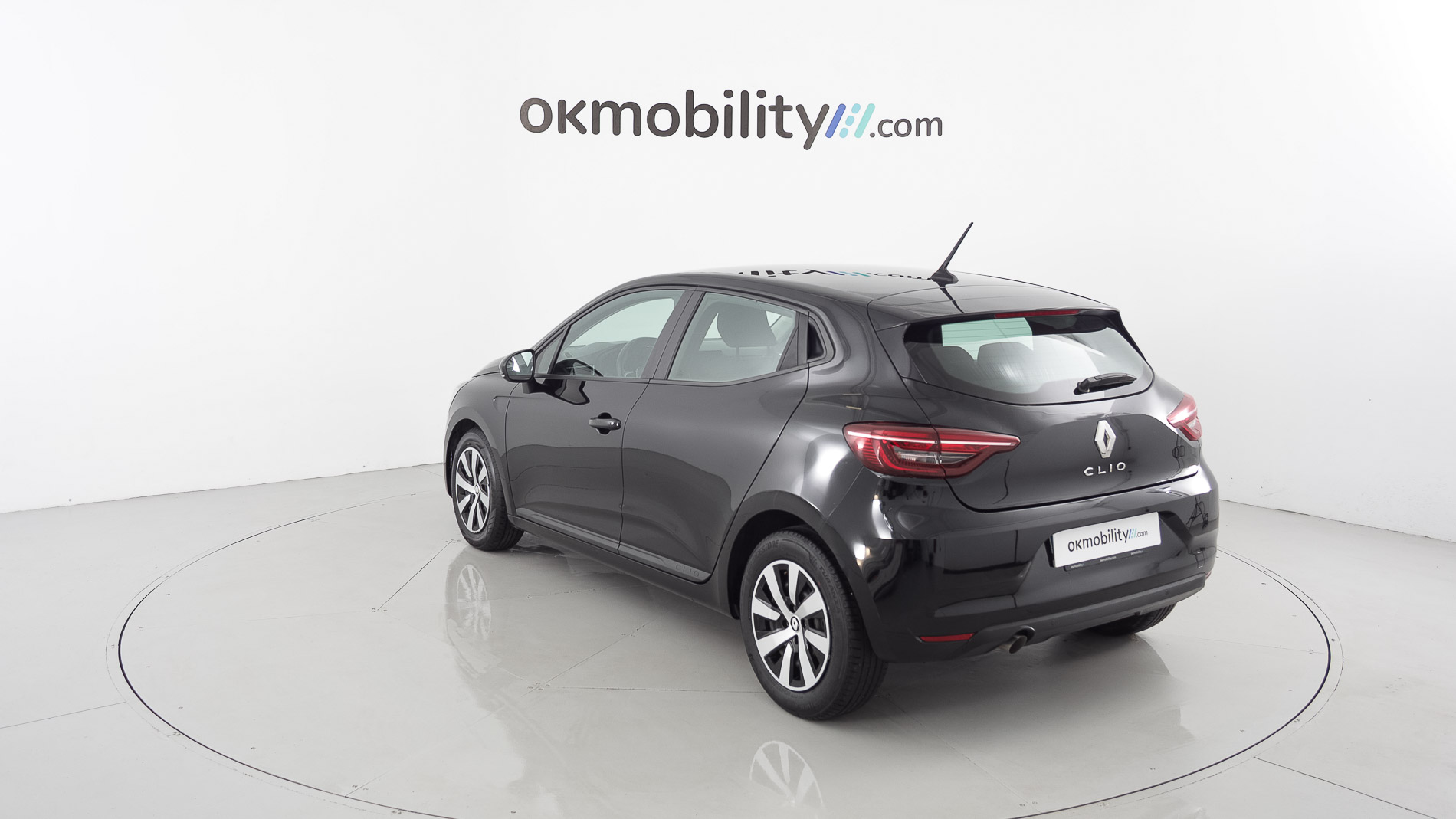 renault clio equilibre 1.0 TCE 90 2023 negro brillante 7