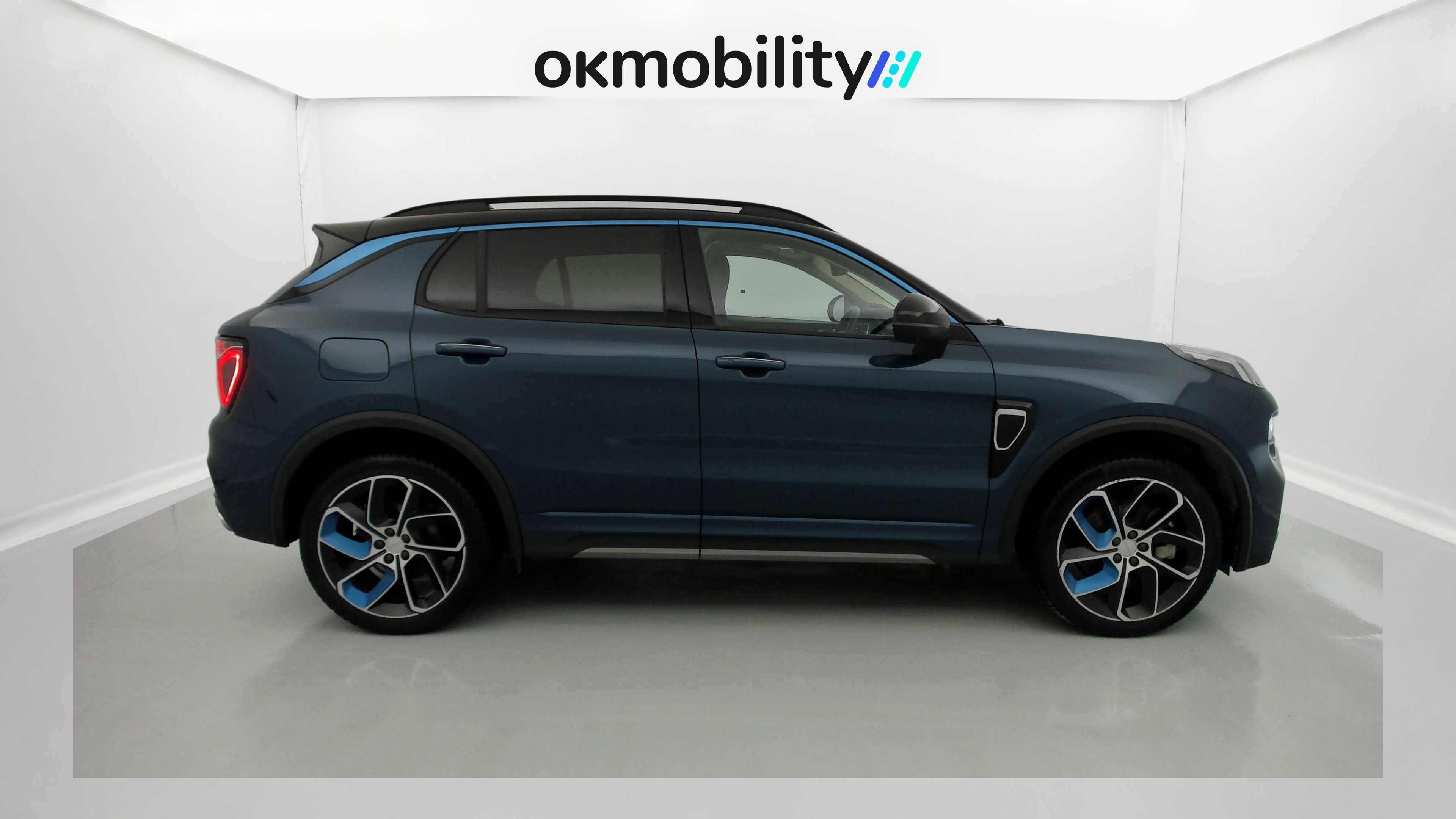 lynk&co 1 nv 1.5 PHEV 261 2022 blue 11