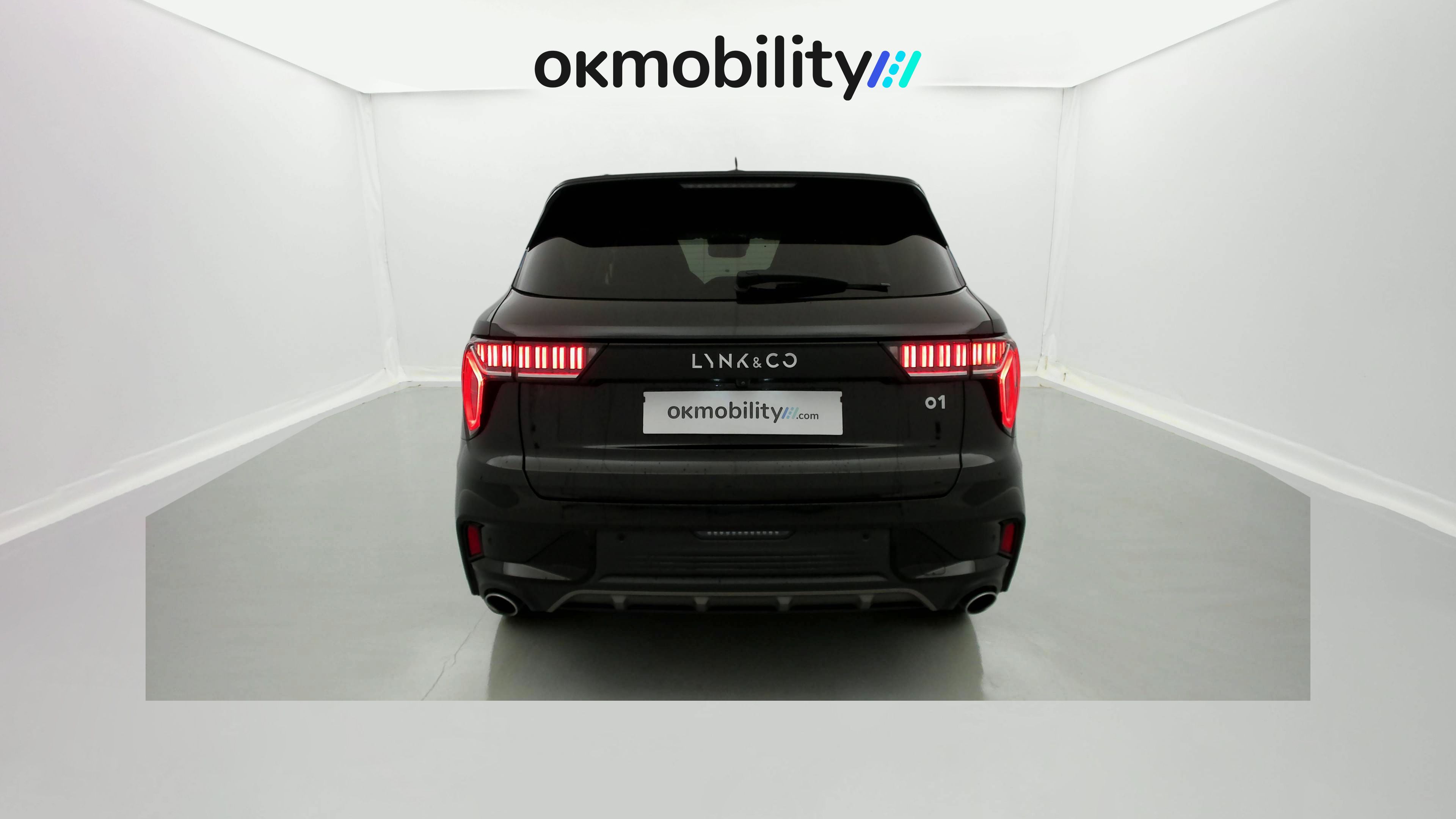 lynk&co 1 nv 1.5 PHEV 261 2022 black 8