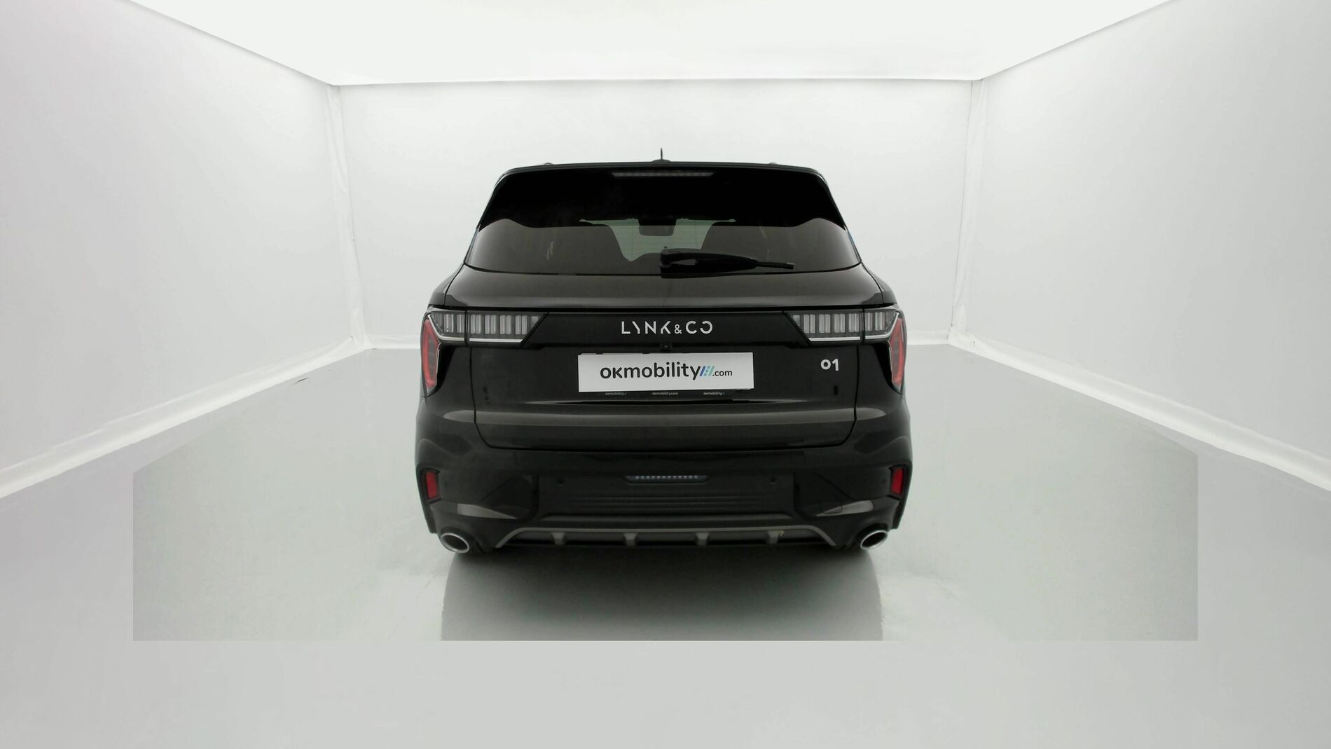 lynk&co 1 nv 1.5 PHEV 261 2022 black 7